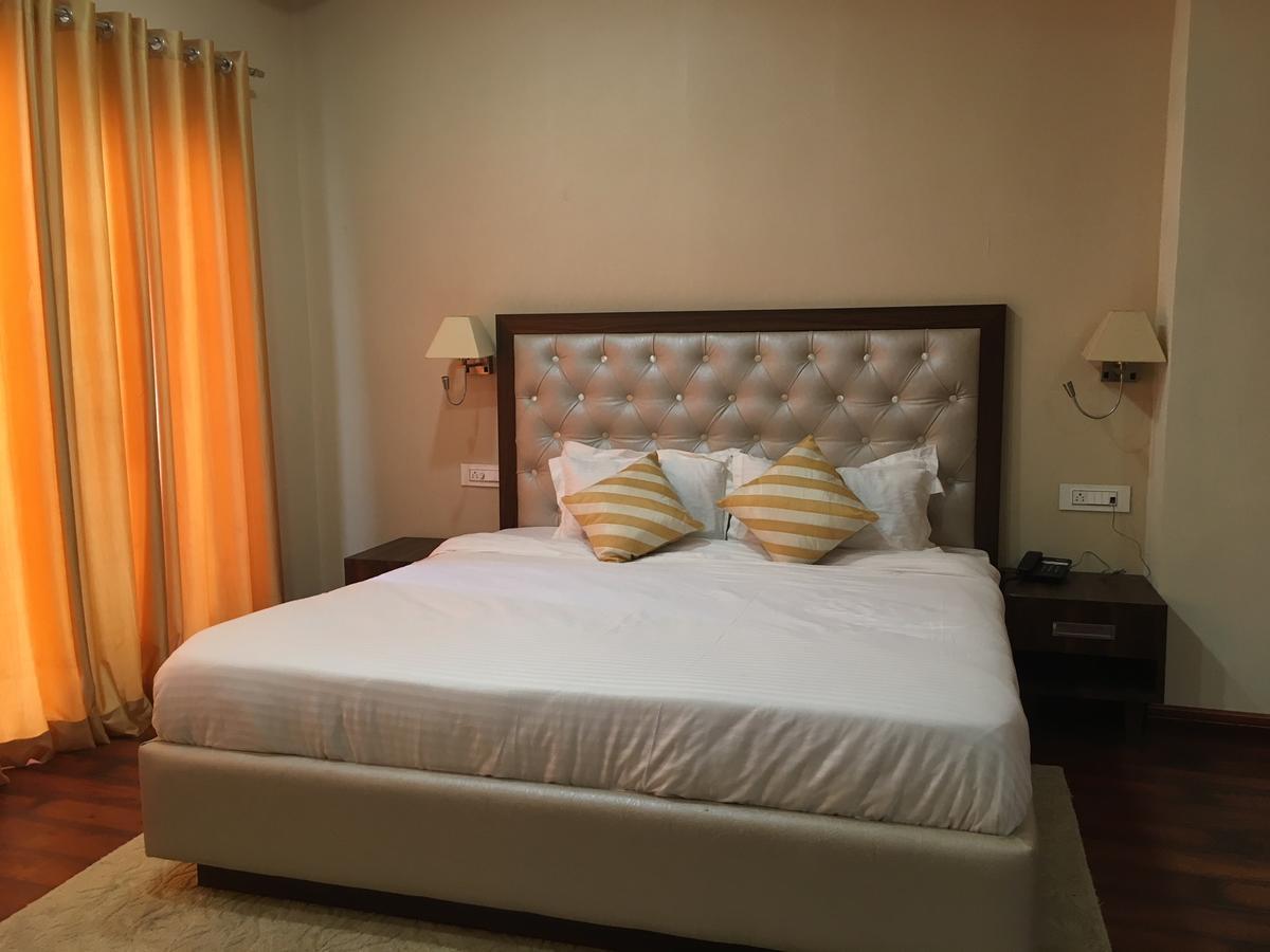 Firozpur Hotel Anand Renaissance מראה חיצוני תמונה